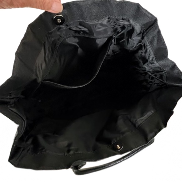 Calvin Klein Large Tote/Travel Bag 🎉3X Host Pick🎉 - Picture 8 of 9